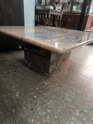 Mesa de centro de mármol portugués