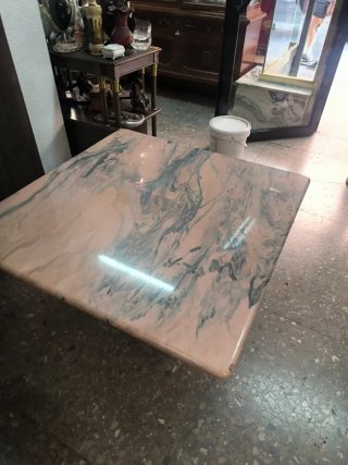 Mesa de centro de mármol portugués