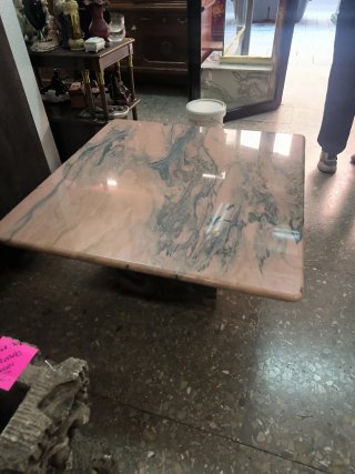 Mesa de centro de mármol portugués