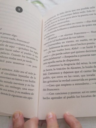 El reino de las tres lunas