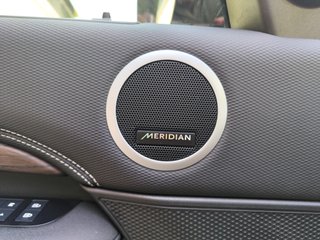 Land Rover Discovery 2025