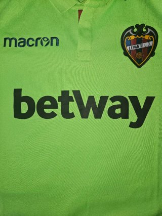 Camiseta Levante Macron Talla M