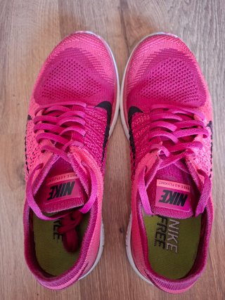 Zapatillas Nike Free Flyknit 4.0 color fucsia