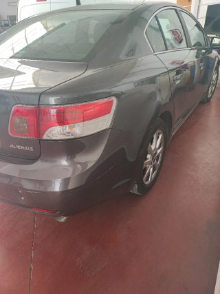 Toyota Avensis 2009