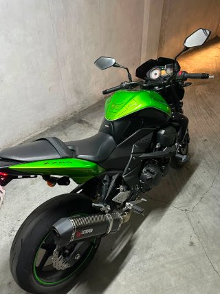 Kawasaki Z750 Naked 12.000 kms