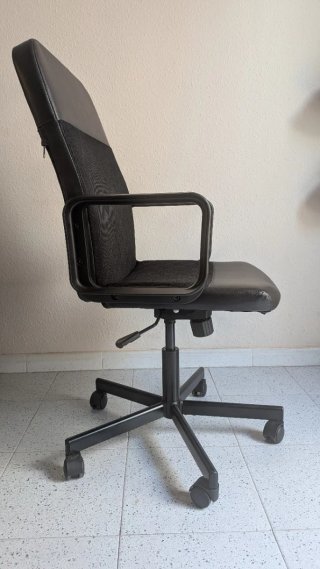 Silla de escritorio giratoria IMPECABLE