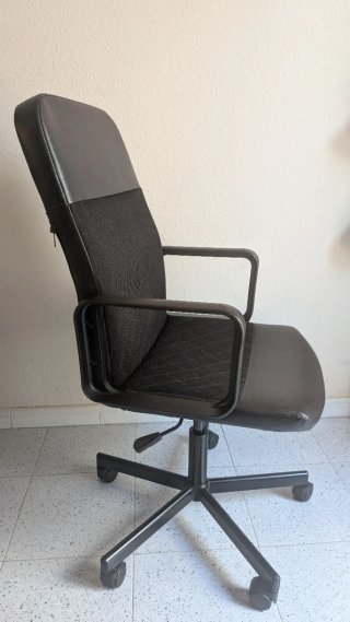 Silla de escritorio giratoria IMPECABLE