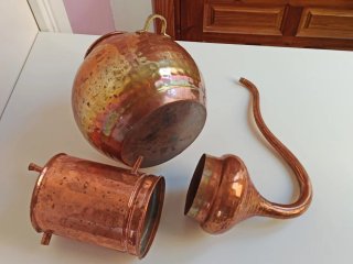 Alambique de Cobre de 6 Litros y 41 cm. de altura.