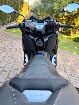 Yamaha Xmax 400 Iron Max IMPECABLE moto scooter