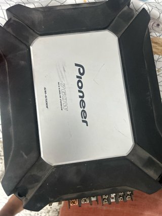 Amplificador Pioneer GM-6500F 760W 4 canales