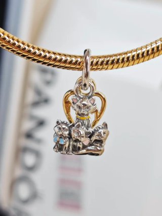 Pandora Charm aristogstos Corazón Dorado Disney