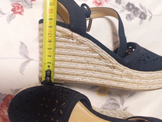 Sandalias Skechers Cuña Plataforma Talla 37