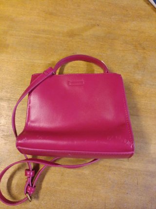 Bolso bandolera fucsia pequeño Mango