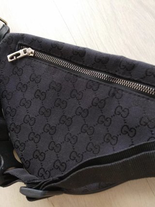 Riñonera Gucci Unisex Negra y Verde
