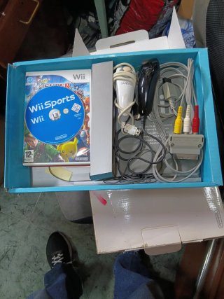 Nintendo Wii Fit Plus Pack Consola