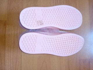 Zapatillas rosas peludas con cordones