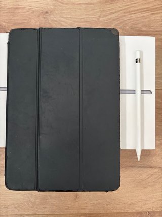 Pack Apple iPad Air, Apple Keyboard, Apple Pencil