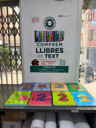 Disponemos de libros de 2-Eso de CASALS :