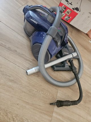 Aspiradora Hoover Lander y Accesorios