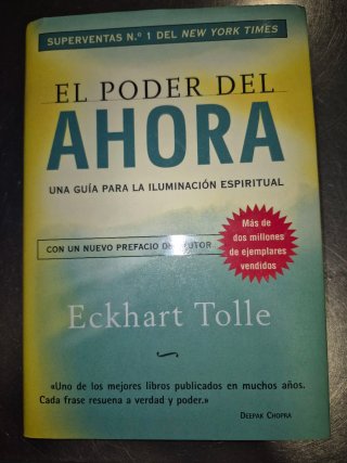 El poder del ahora un camino hacia la realizaci...