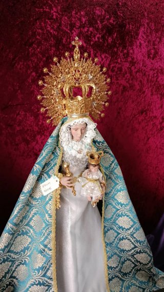 Virgen de Gloria 55cm Candelero Vestir