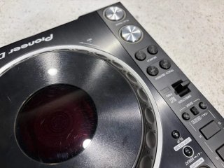 Pioneer DJ CDJ-2000NXS2 + Fightcase