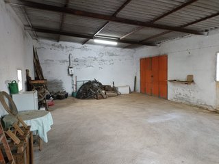 Terreno con cortijo