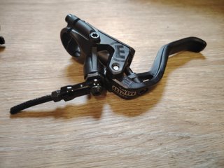 Manetas Magura MT Thirty