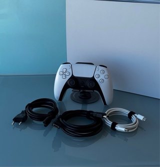 Consola PS5 Blu-ray + Mando + Cables