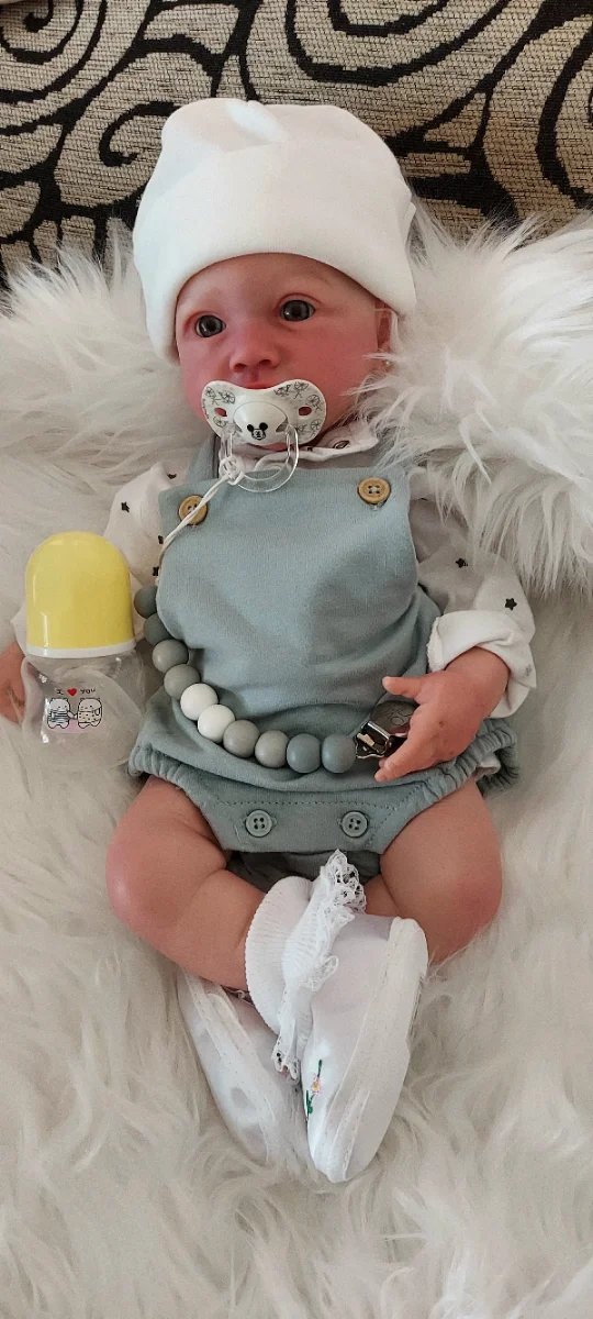 Preciosa bebé silicona 45cm calva niña