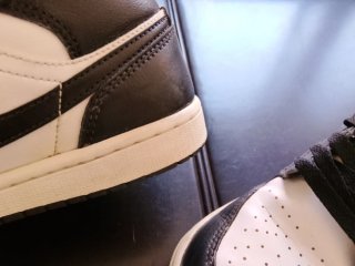 Zapatillas Jordan Air Negras y Blancas