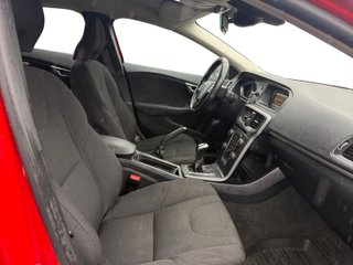 Volvo V40 2017