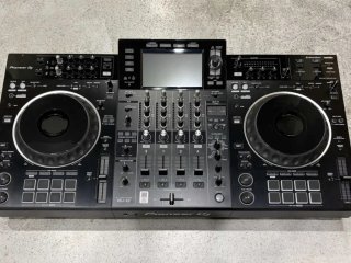 Pioneer DJ XDJ-XZ + Bag + Decksaver