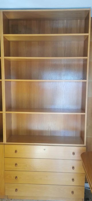 Mueble librería y escritorio de madera