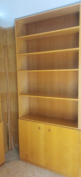 Mueble librería y escritorio de madera