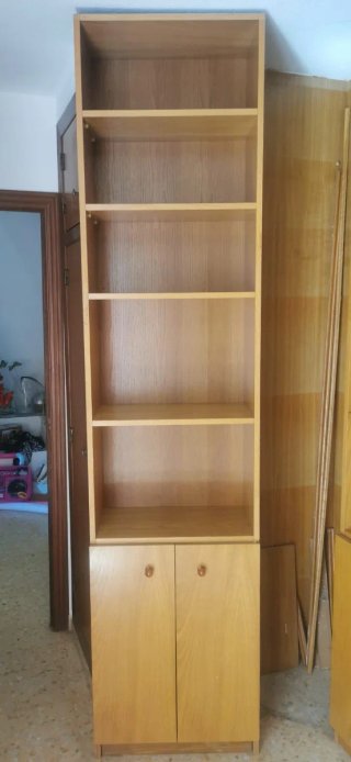 Mueble librería y escritorio de madera