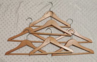Lote 7 perchas madera infantil 30cm