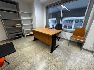 Mesa de oficina madera y metal