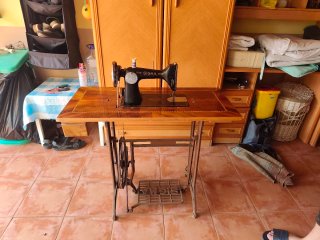 Máquina de Coser Antigua SIGMA - Funciona