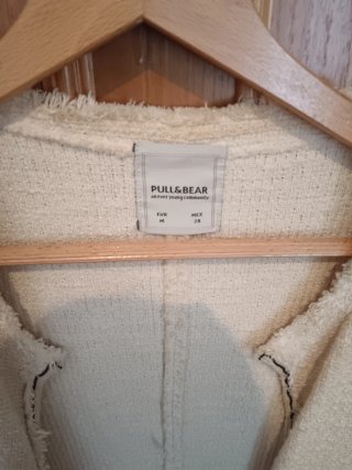 Chaqueta Pull&Bear blanca
