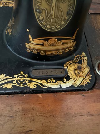 Máquina de coser Singer antigua