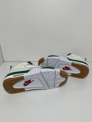 Jordan 4 Retro SB Pine Green Talla 40