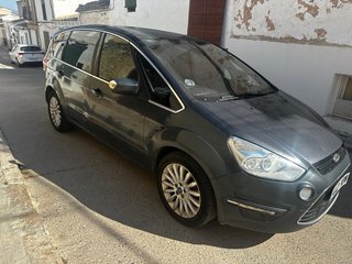 Ford S-MAX 2011