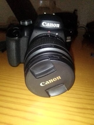 Canon EOS 4000D + Objetivo + Trípode