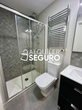 Piso en alquiler en Peñagrande en Madrid