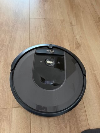 iRobot Roomba i7+ con base autovaciado