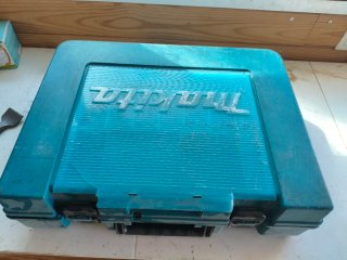 Taladro percutor Makita DHR202