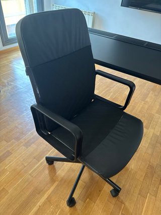Scrivania da Gaming Nero Ikea + sedia