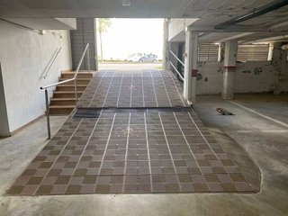 Garaje en venta en Empuriabrava en Castelló d´Empúries