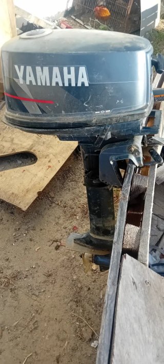 Motor fueraborda Yamaha 4